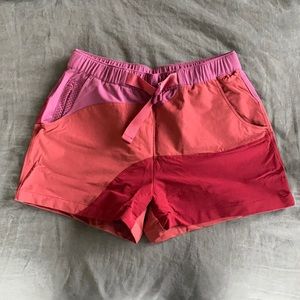Women’s OV 3” pink rectrek shorts!